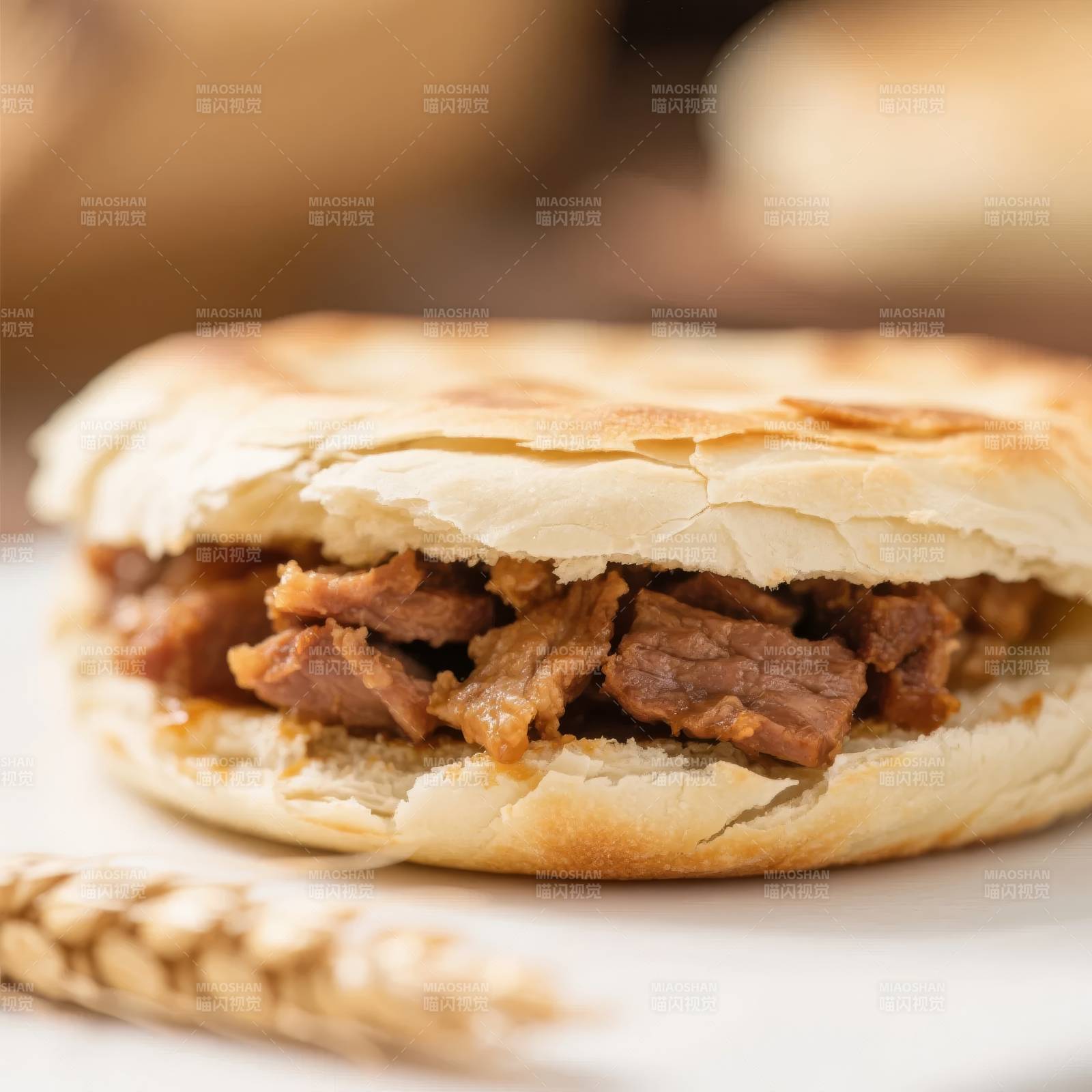 美味牛肉夹馍图片