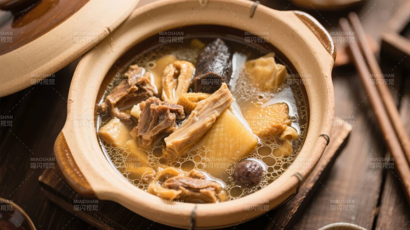 滋补老鸭汤图片