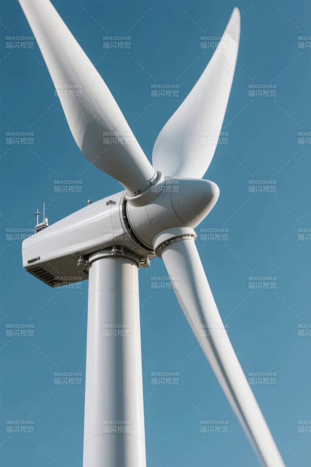 风力发电机特写图片