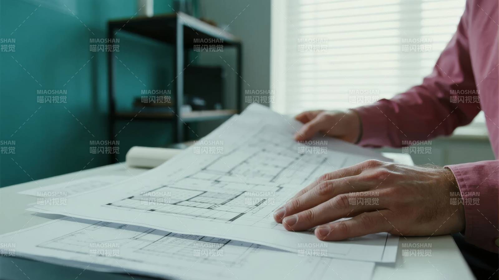 图纸审阅中图片