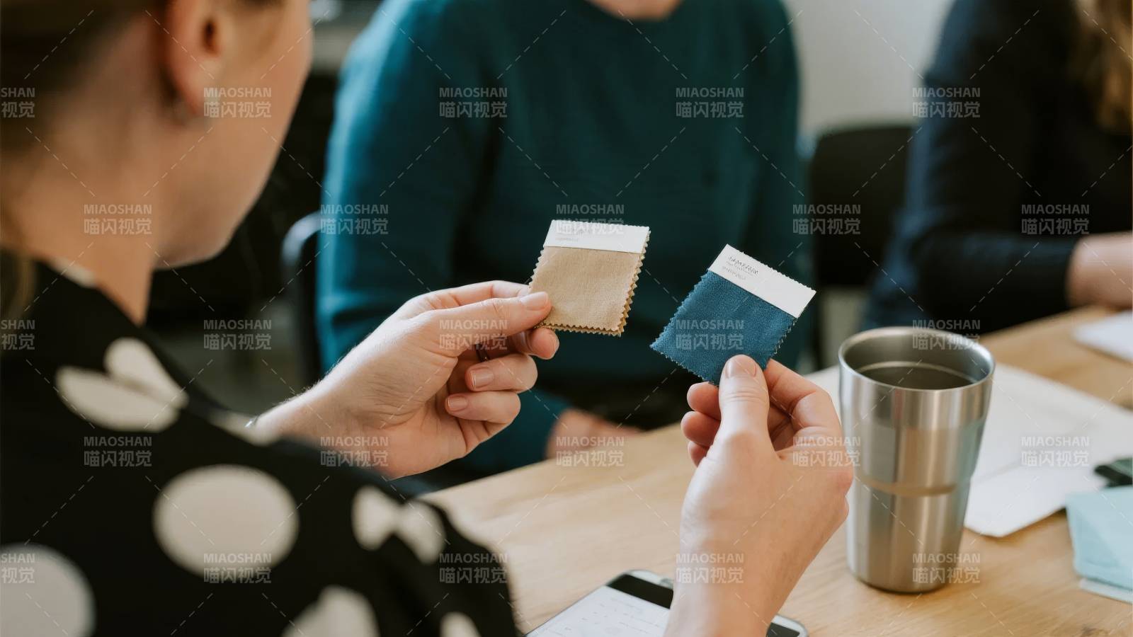 色彩选择讨论中图片