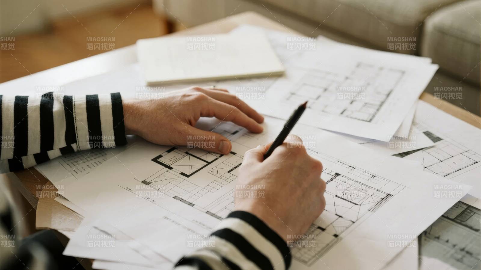 设计图纸中的手绘时刻图片