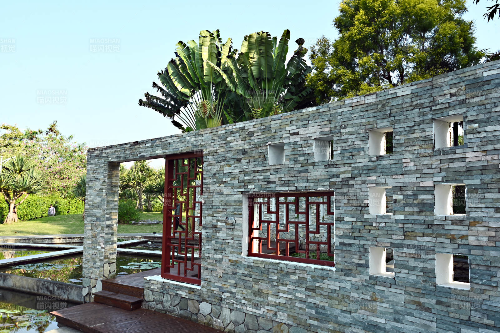 庭院石墙景致图片