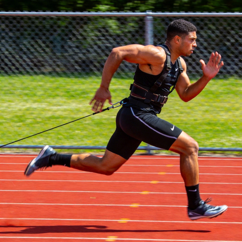 田径运动员冲刺瞬间图片
