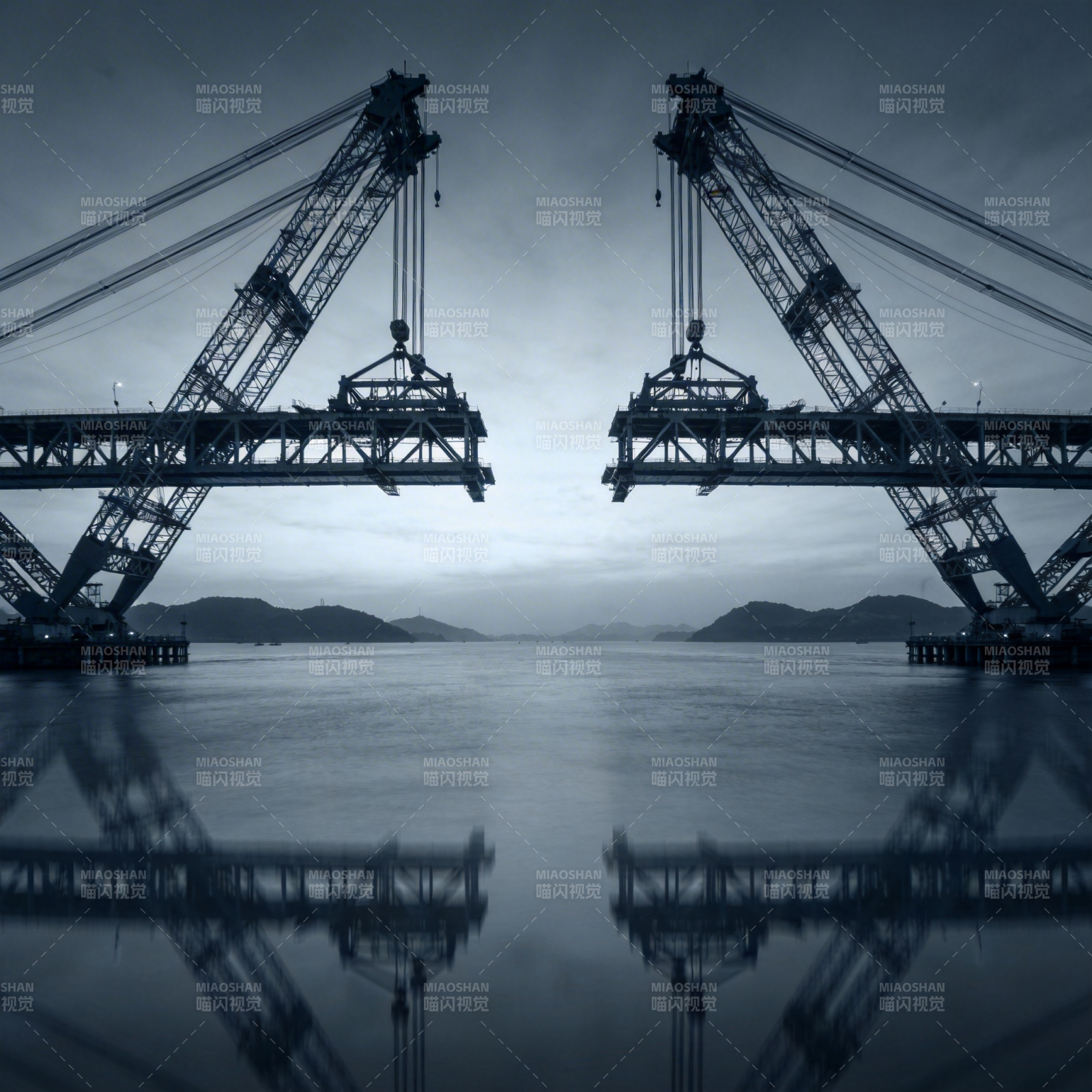 双塔映水夜景图片