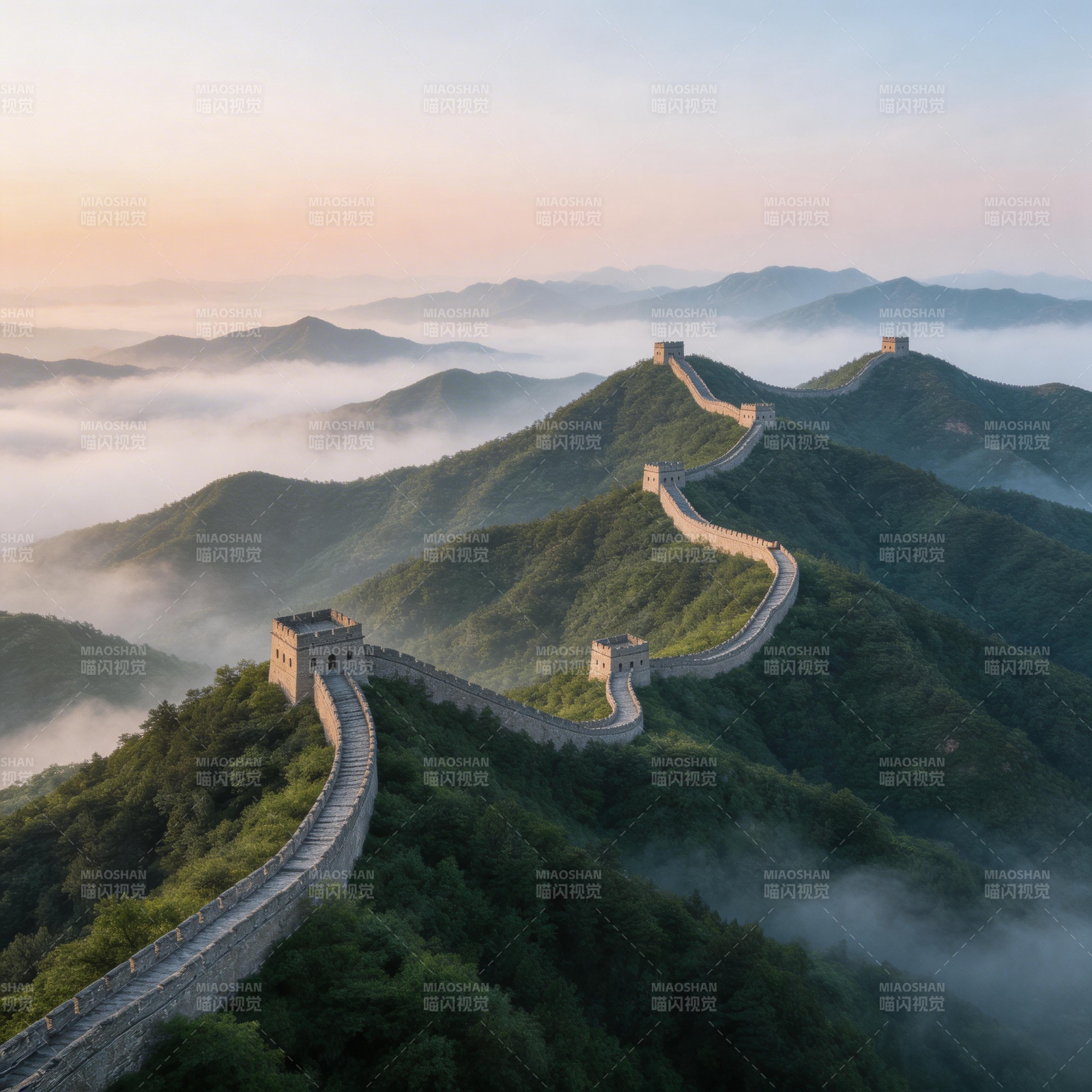 长城云海晨曦图片