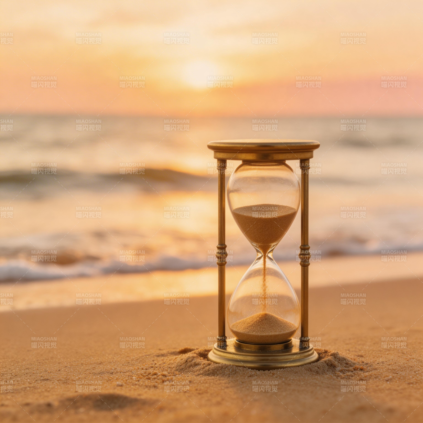 沙漏海边日落图片