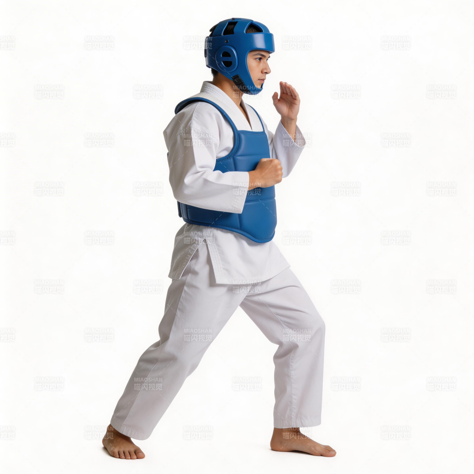 跆拳道选手备战中图片