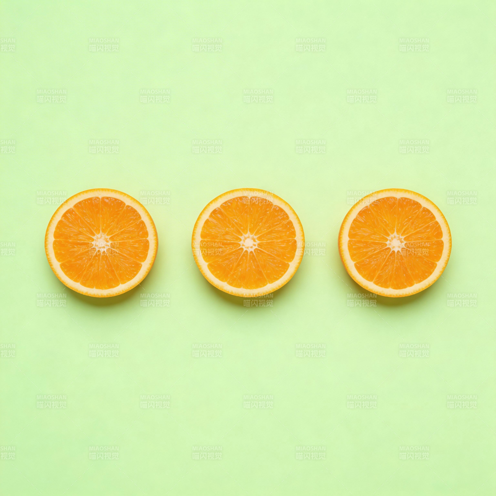 三片橙子切片图片