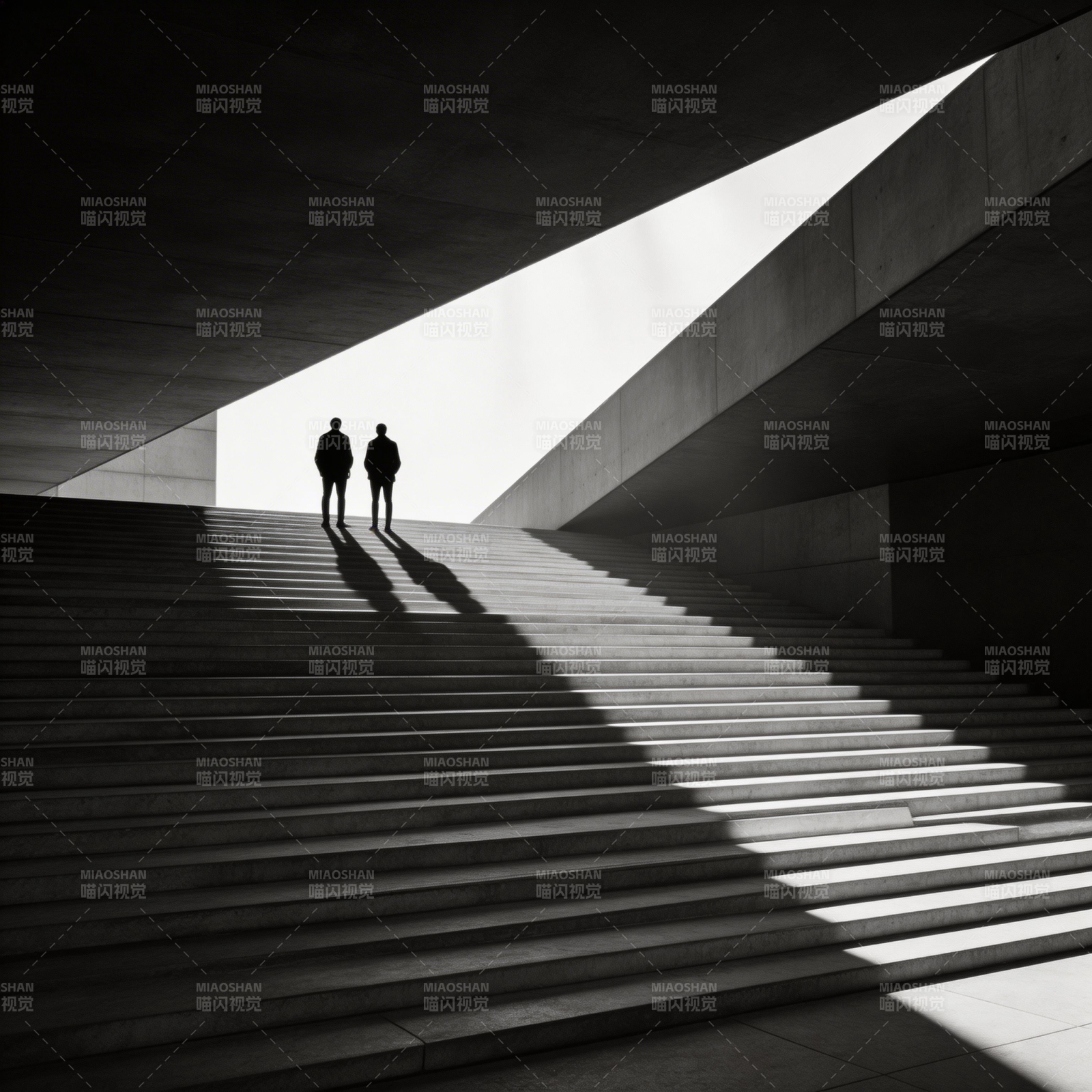 光影阶梯上的剪影图片