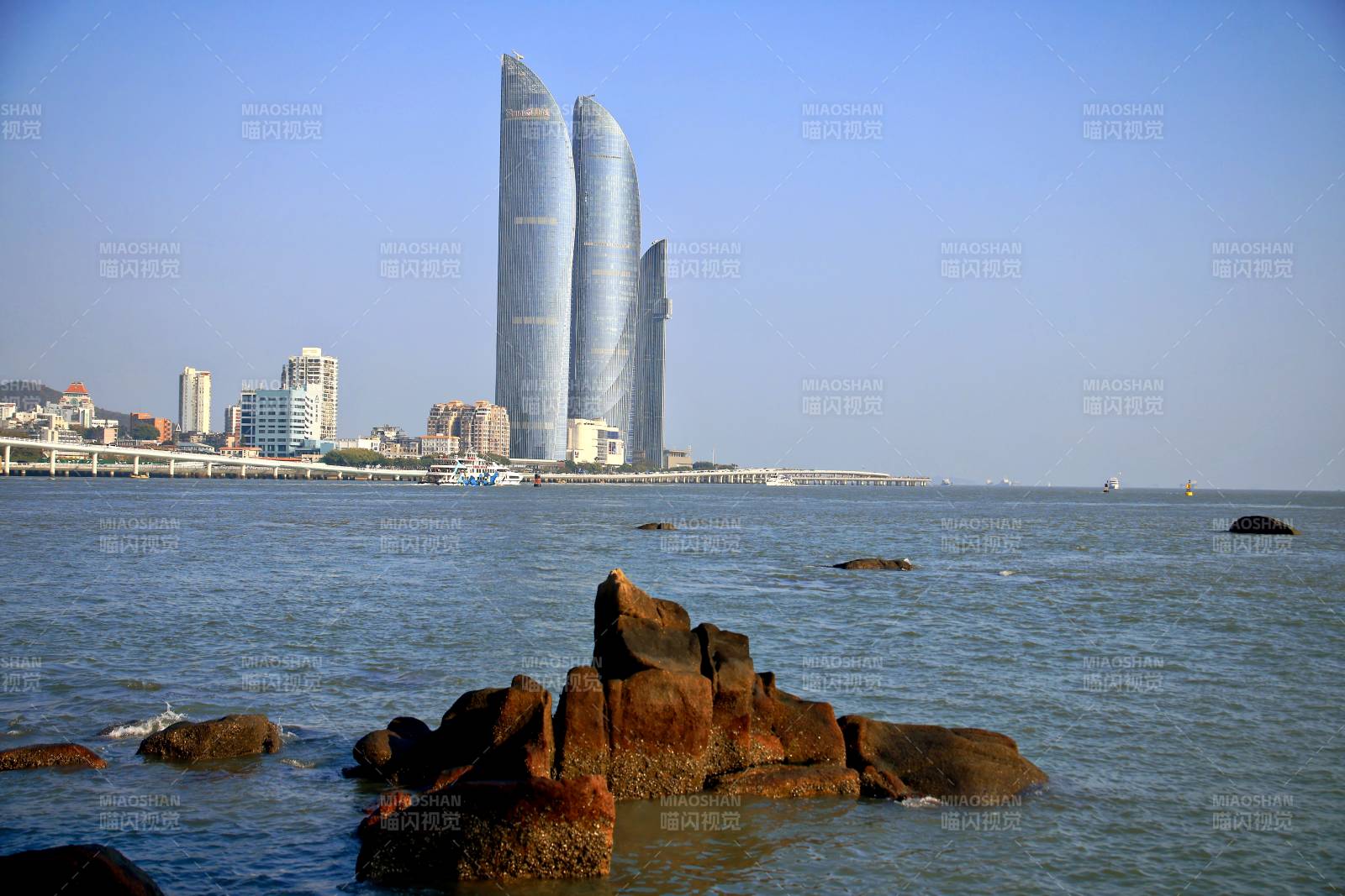 厦门双子塔海景图片
