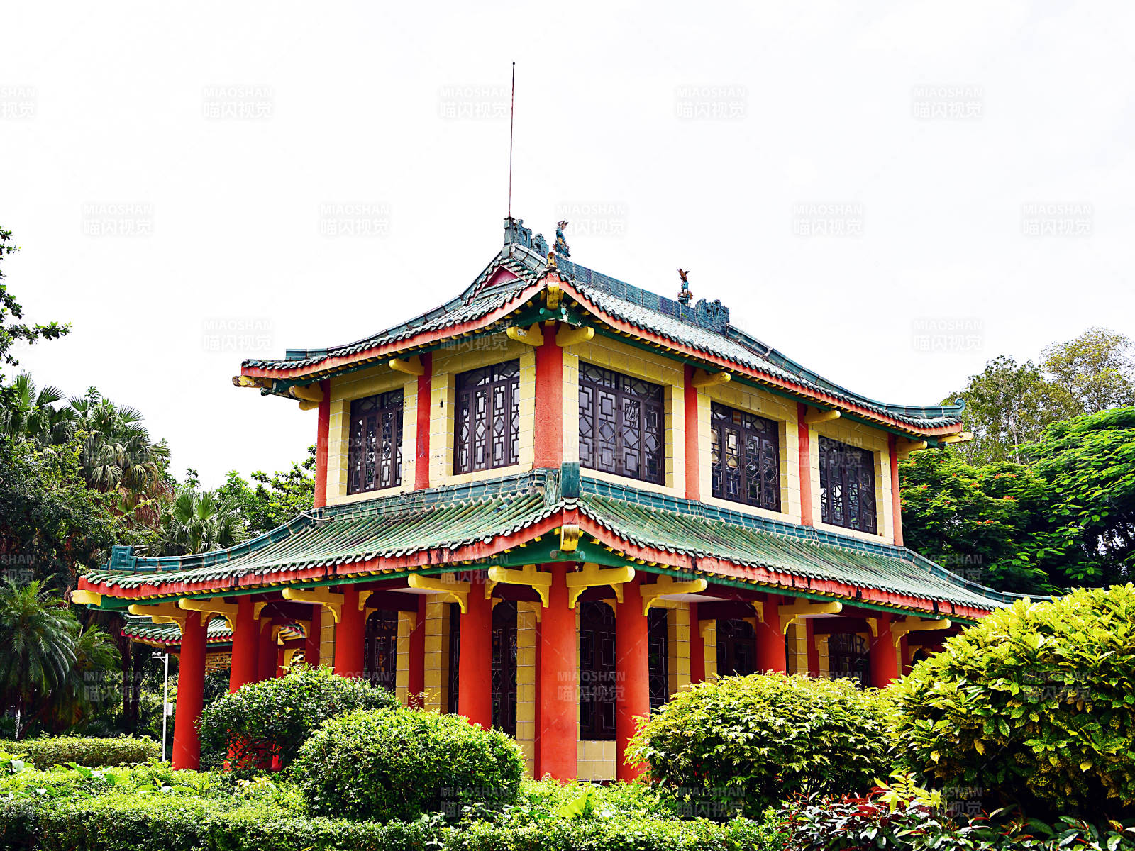 古色古香的亭台楼阁图片