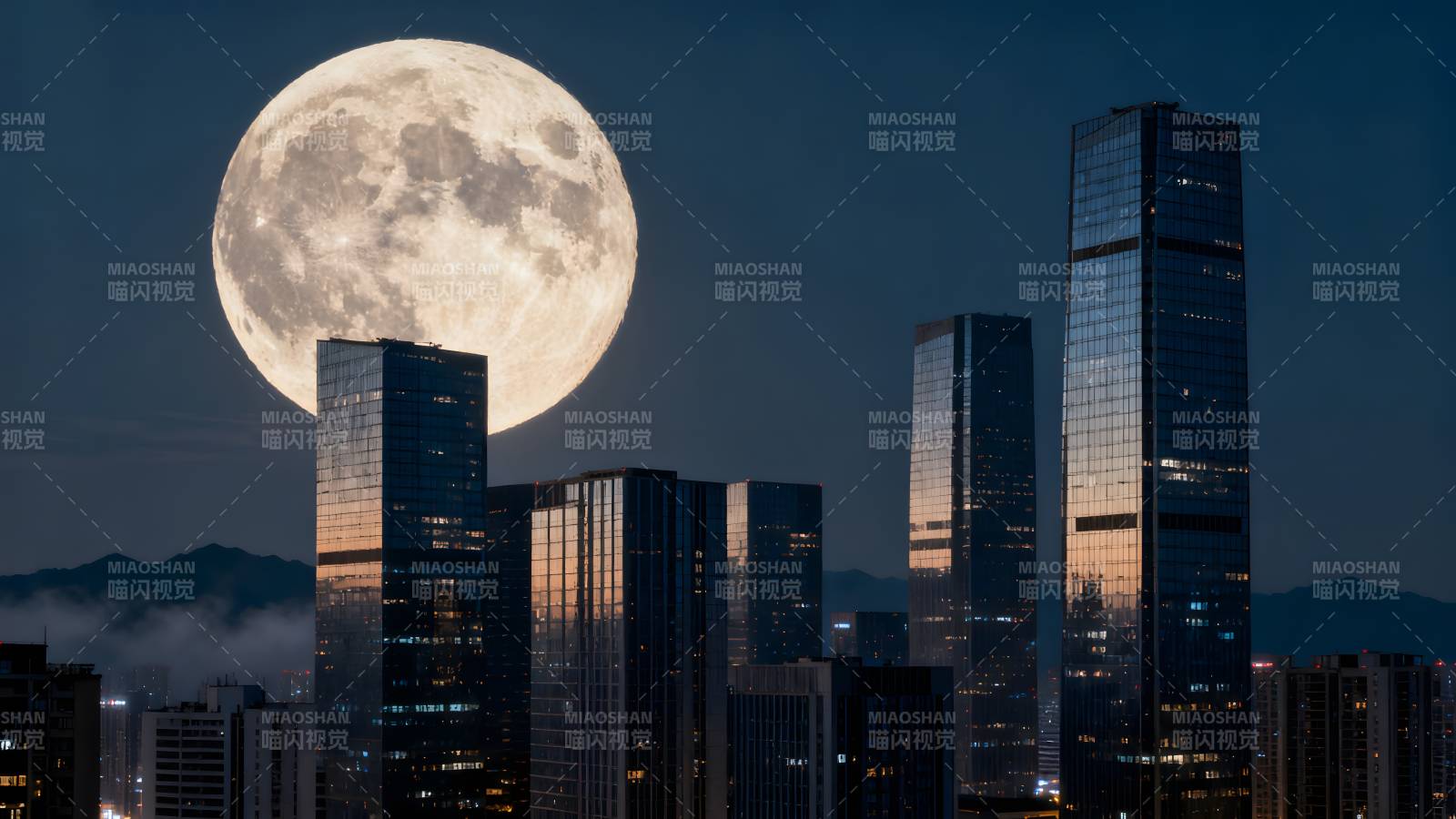 月照都市夜景图片