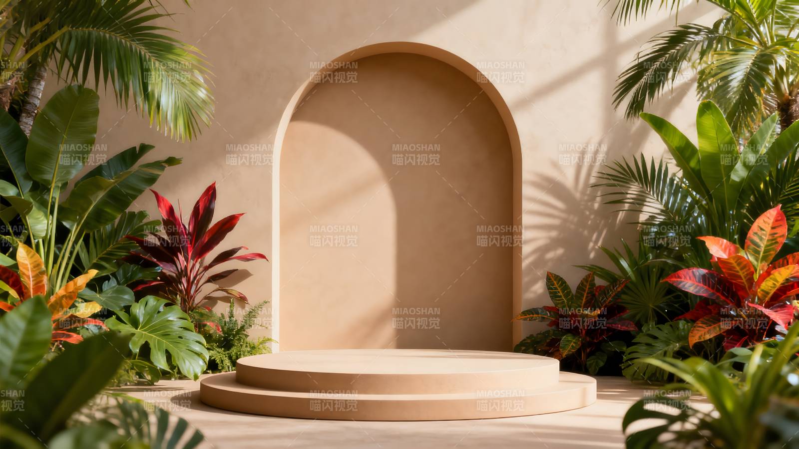 热带绿植拱门景图片