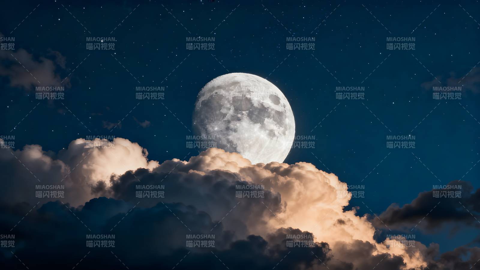 明月云海夜景图片