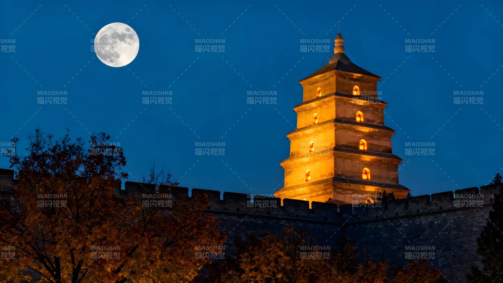大雁塔夜景月色图片