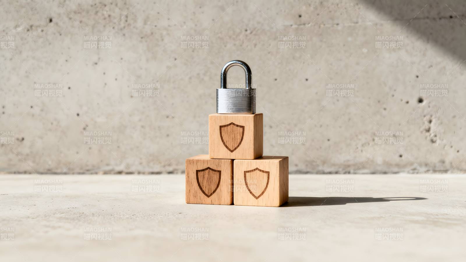 安全守护 层层防护图片