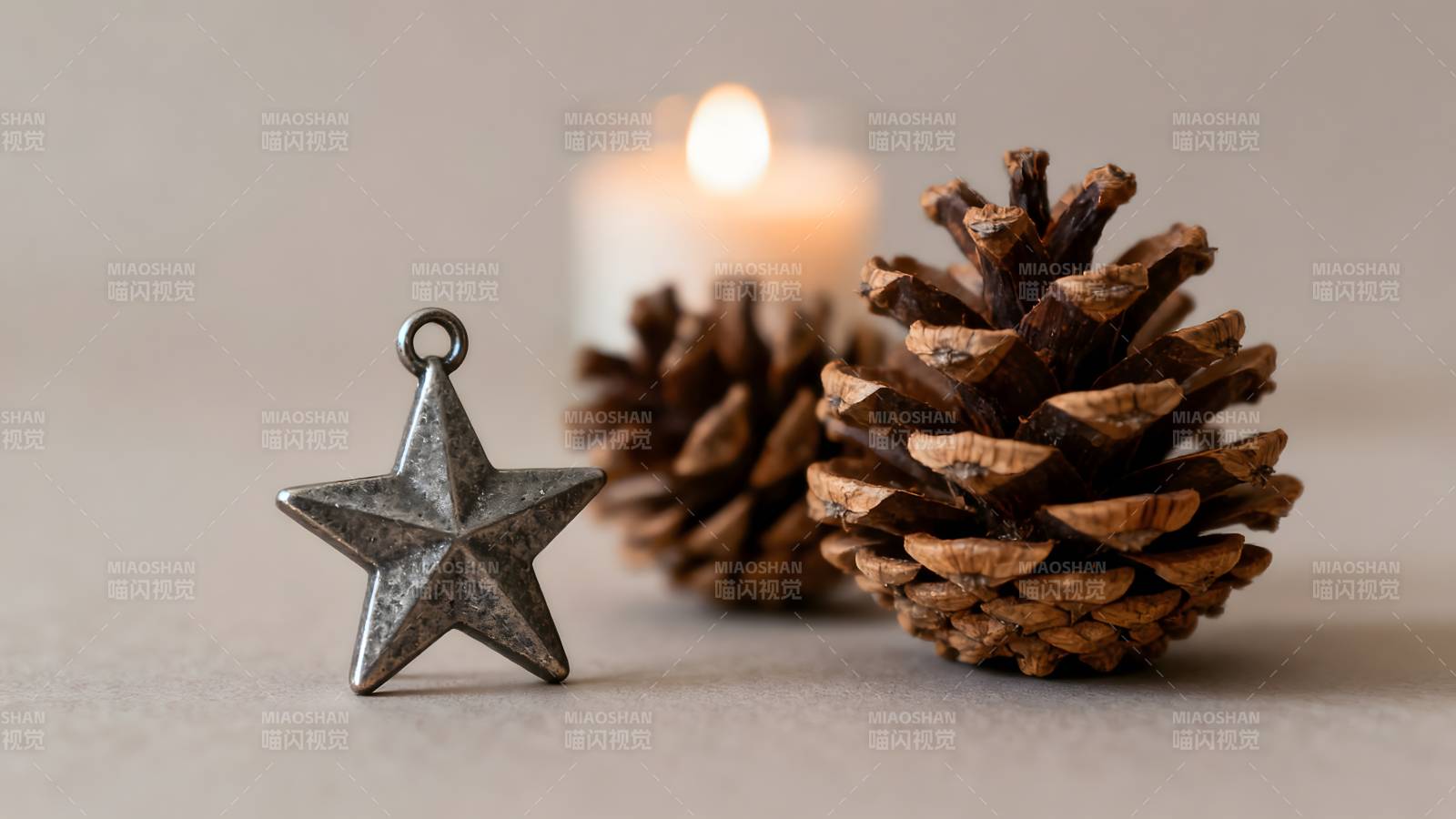 星饰与松果静谧夜图片