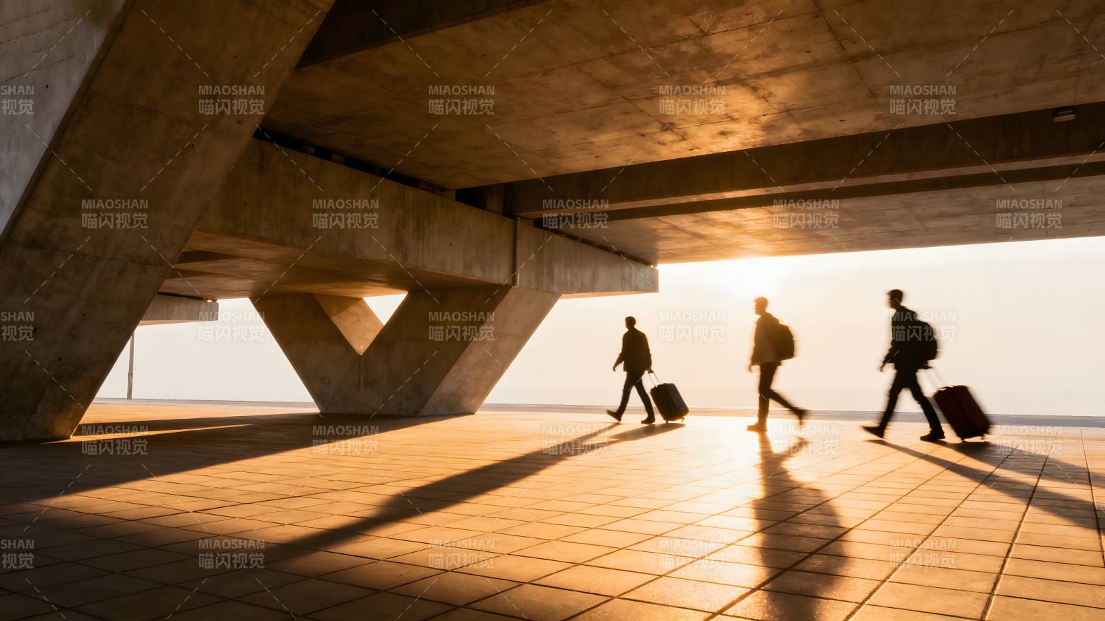 旅人匆匆前行图片