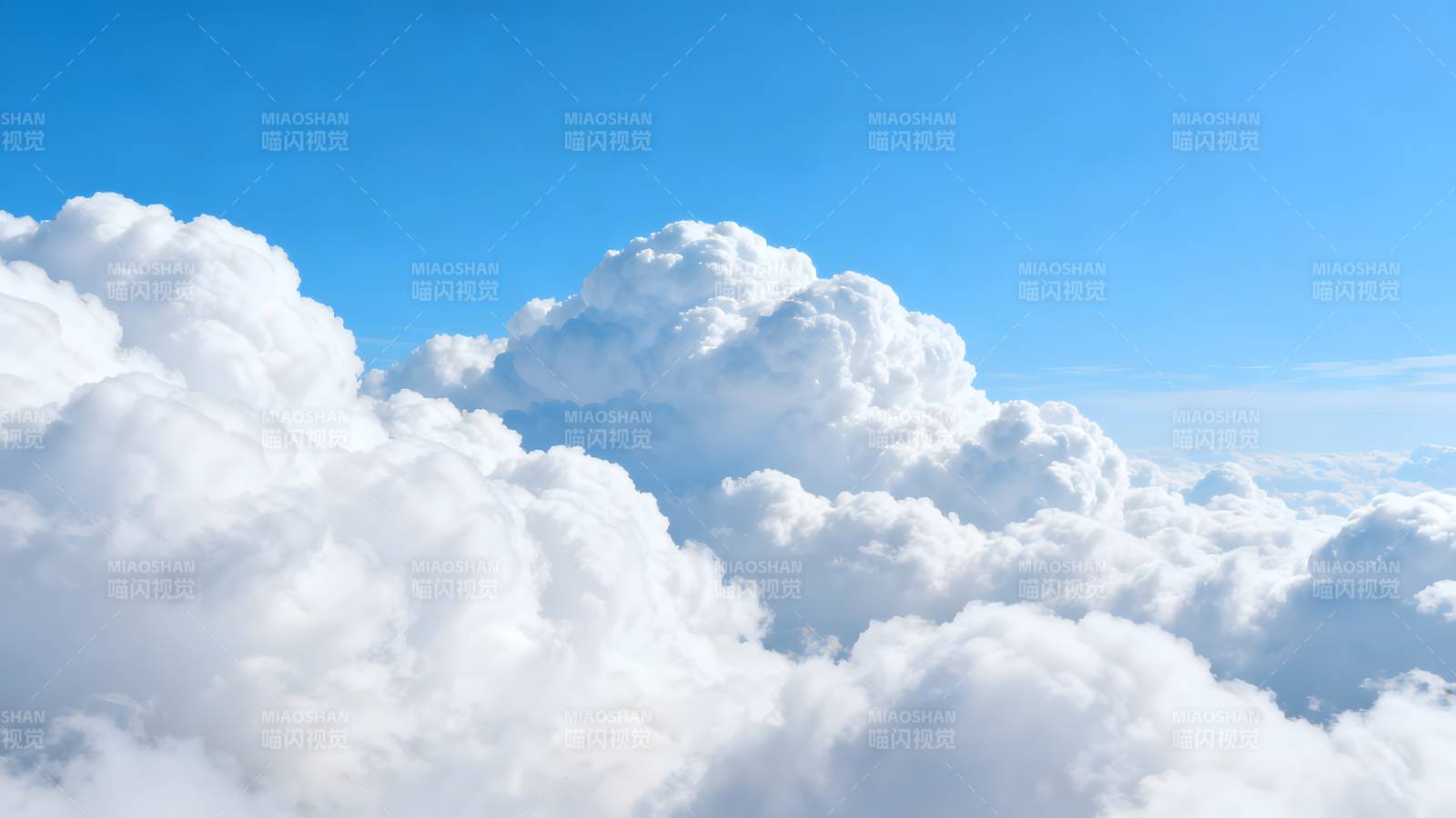 蓝天白云飘浮图片