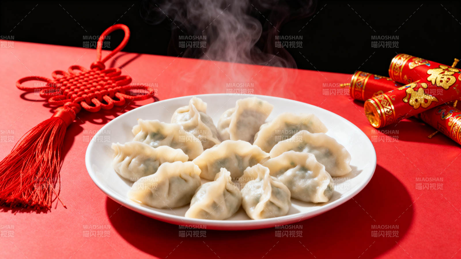 热腾腾的饺子年味浓图片