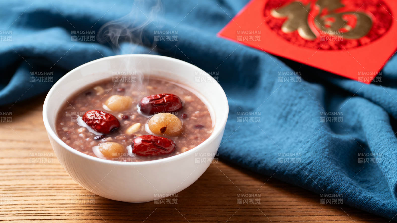 腊八粥热腾腾图片