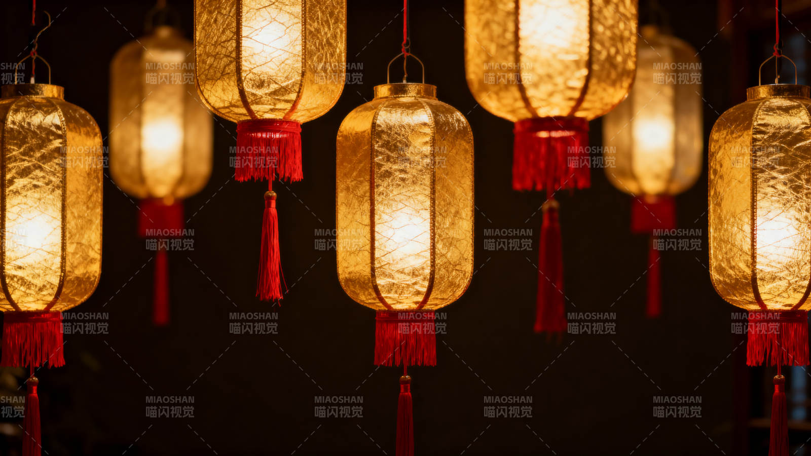 灯笼高挂迎新春图片