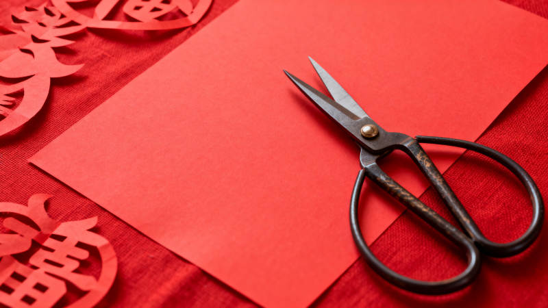 剪纸艺术 红纸剪刀图片