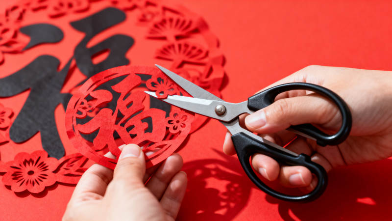 剪纸迎新春图片