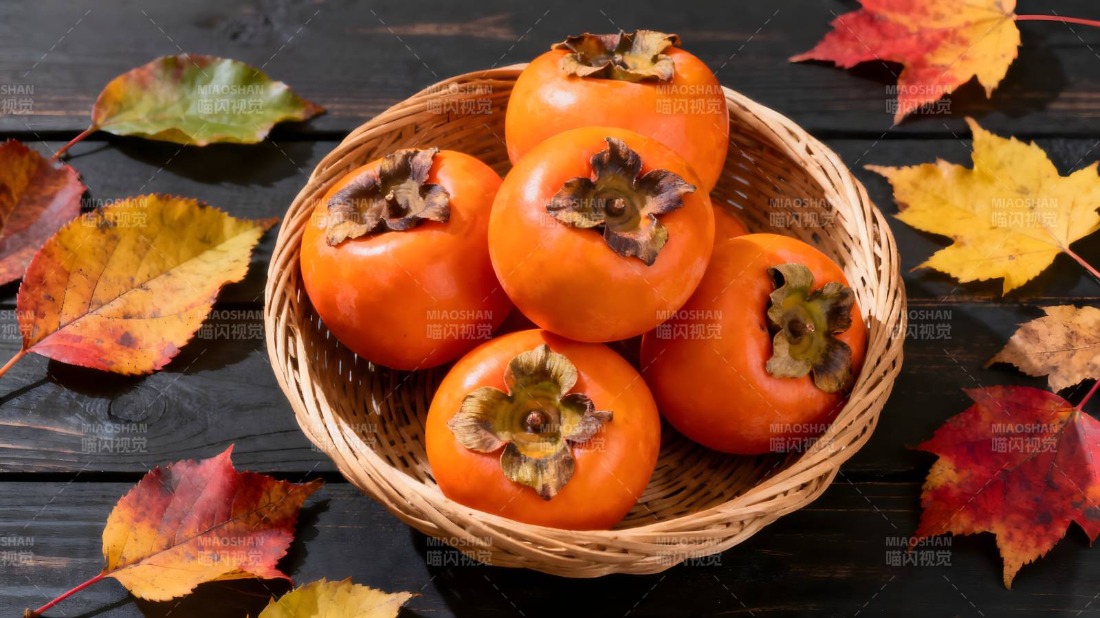 秋日柿子篮图片