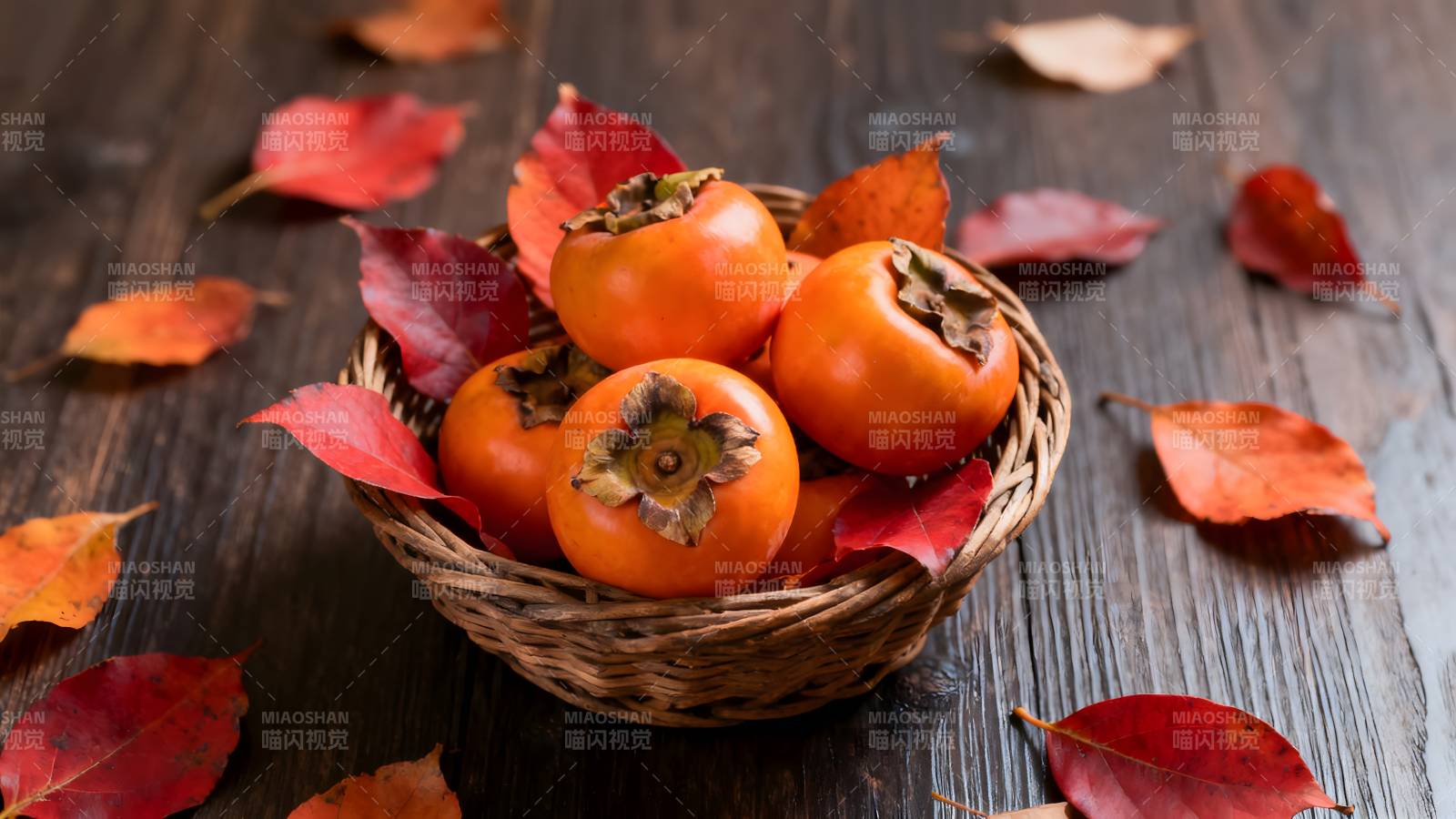 秋日柿子篮图片