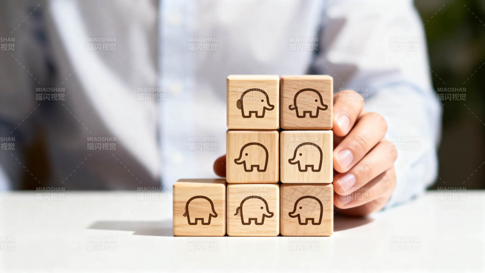大象积木堆叠图片