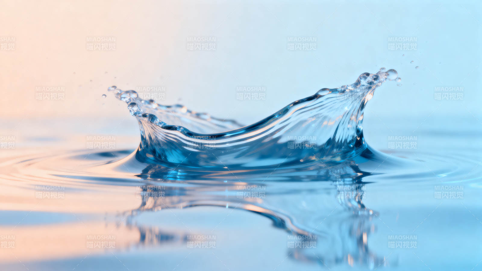 水花飞溅瞬间图片