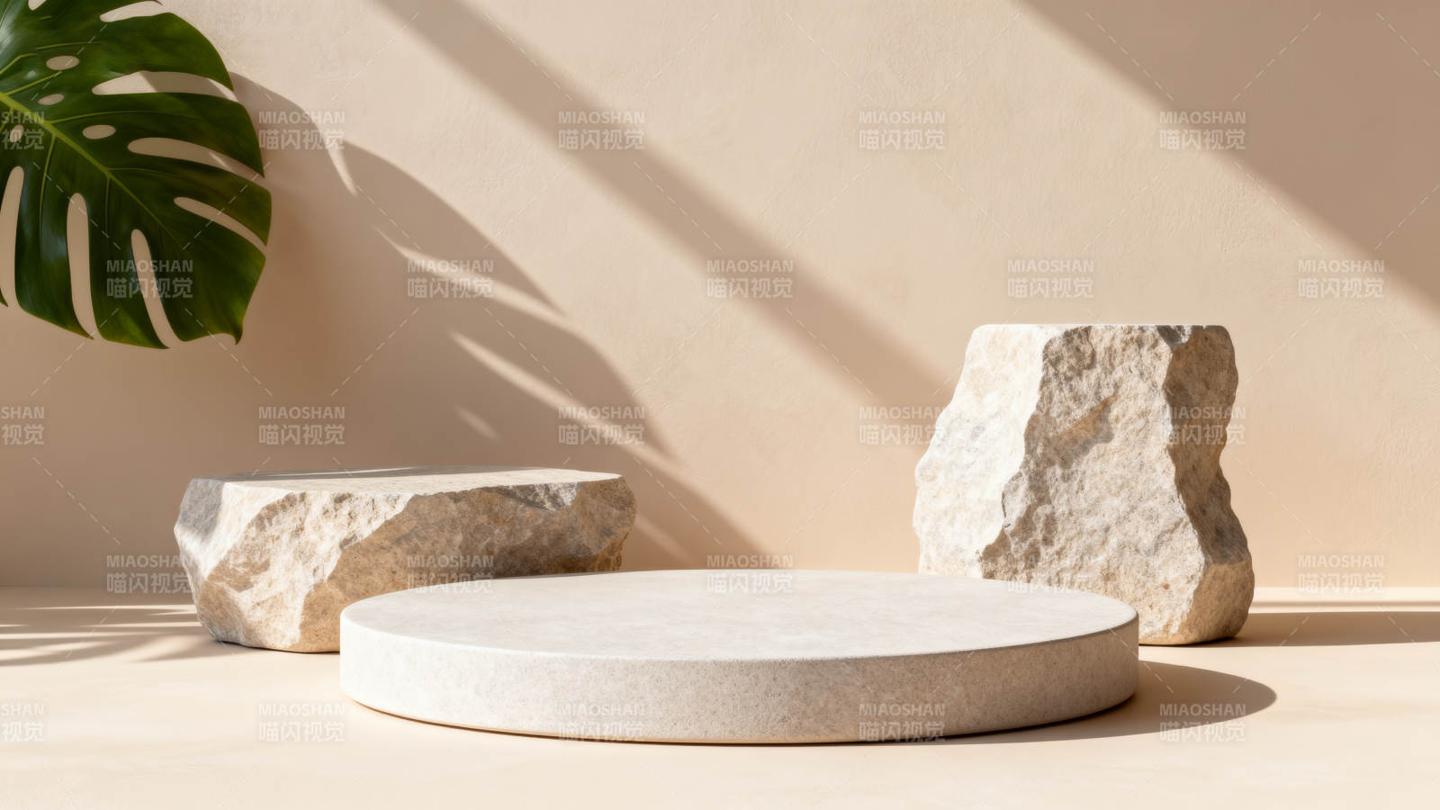 自然石台静谧光影图片