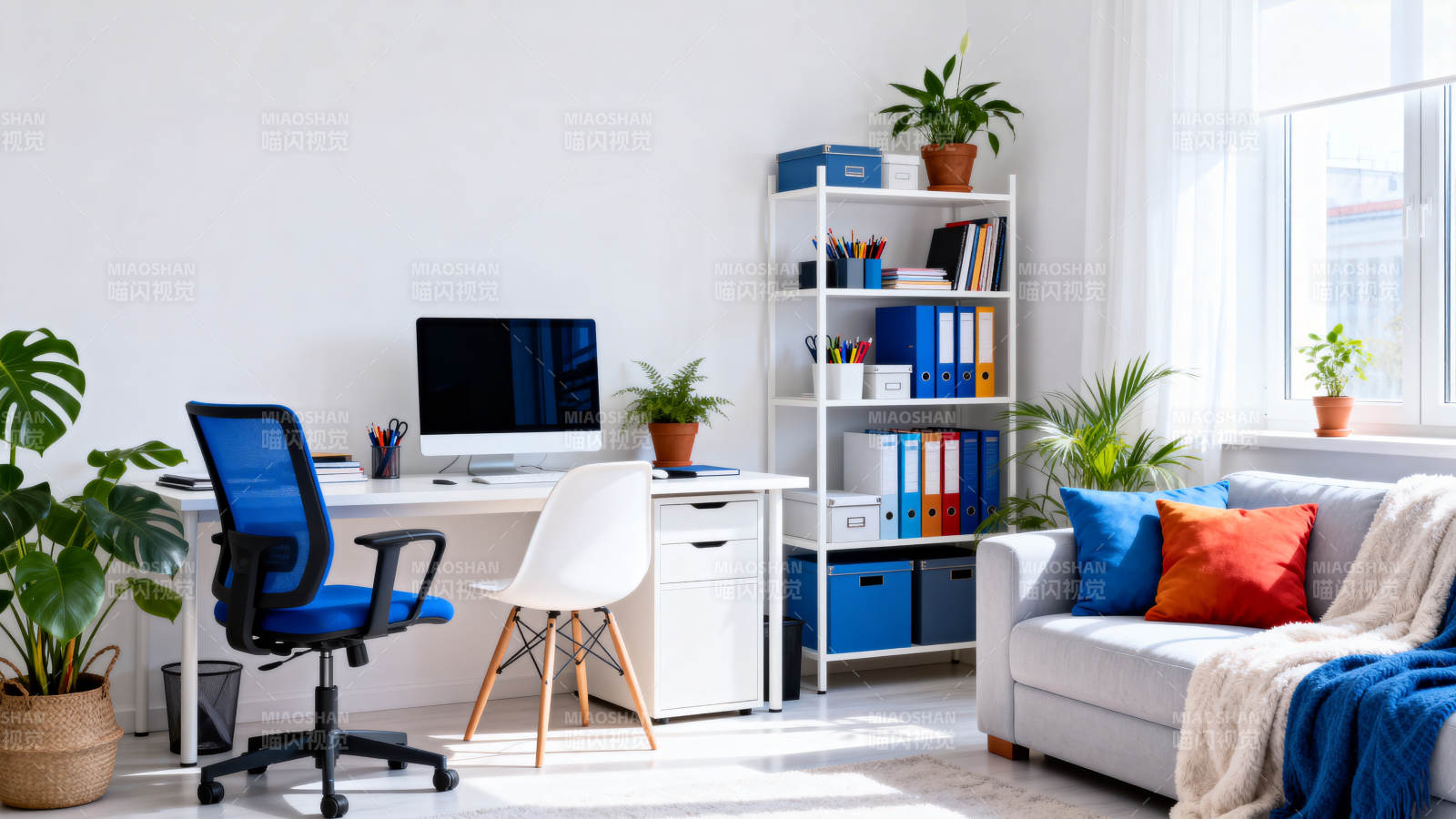 明亮温馨的居家办公角图片