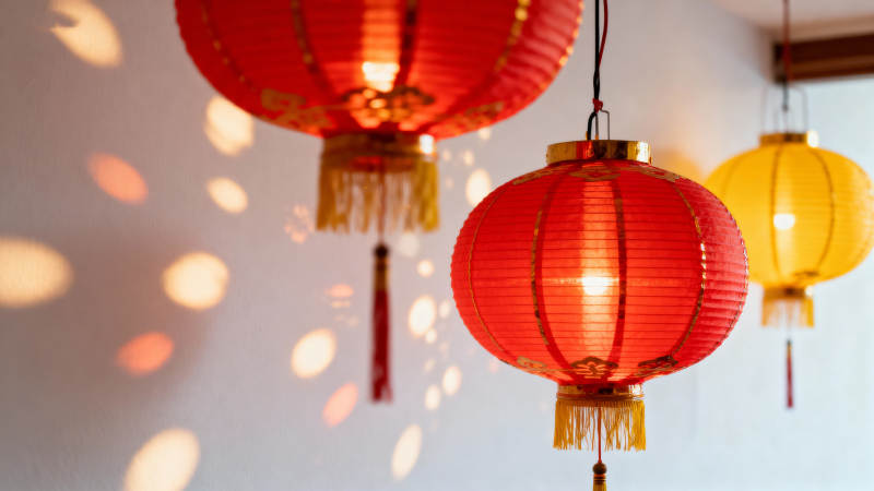 红灯笼高挂图片