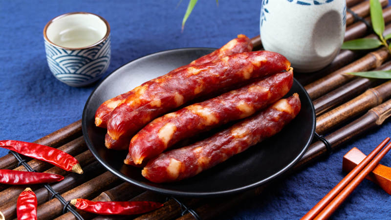 香肠配红椒 美味诱人图片