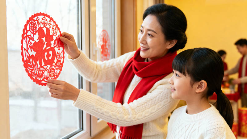 剪纸迎新春图片