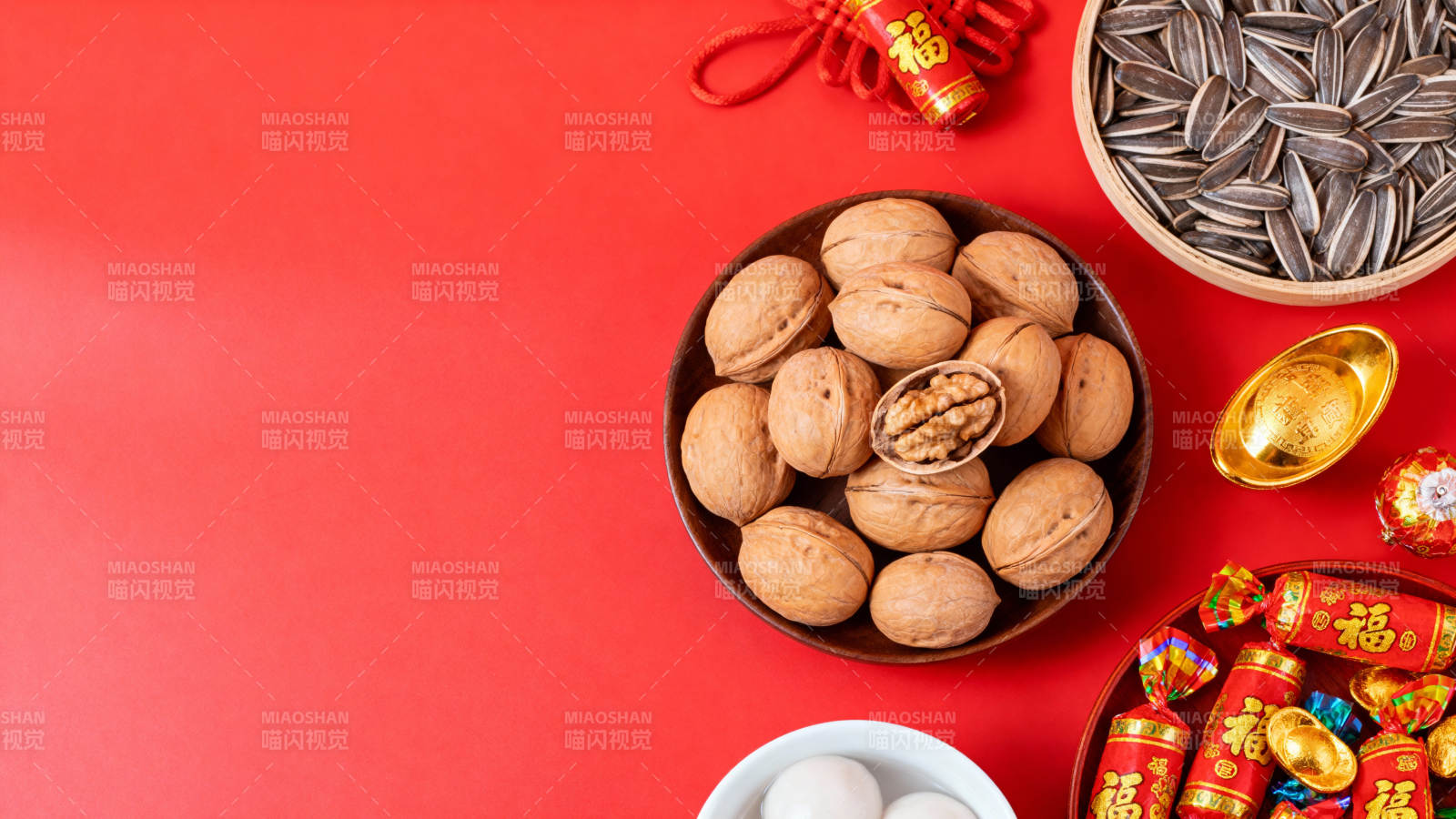 春节坚果喜庆摆盘图片
