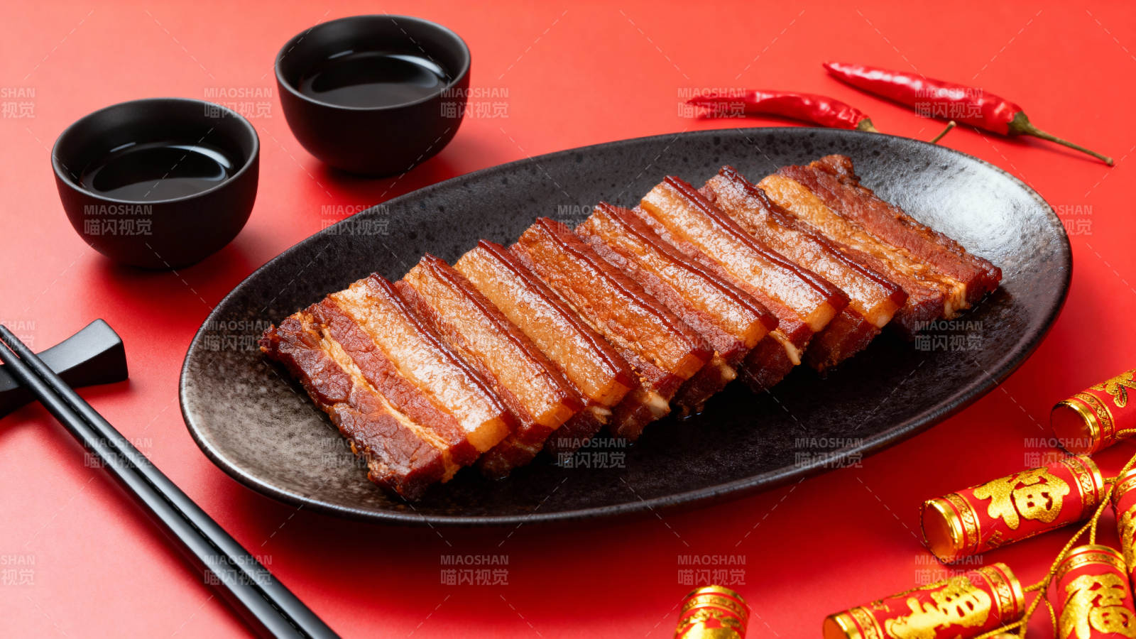 美味烤肉迎新春图片