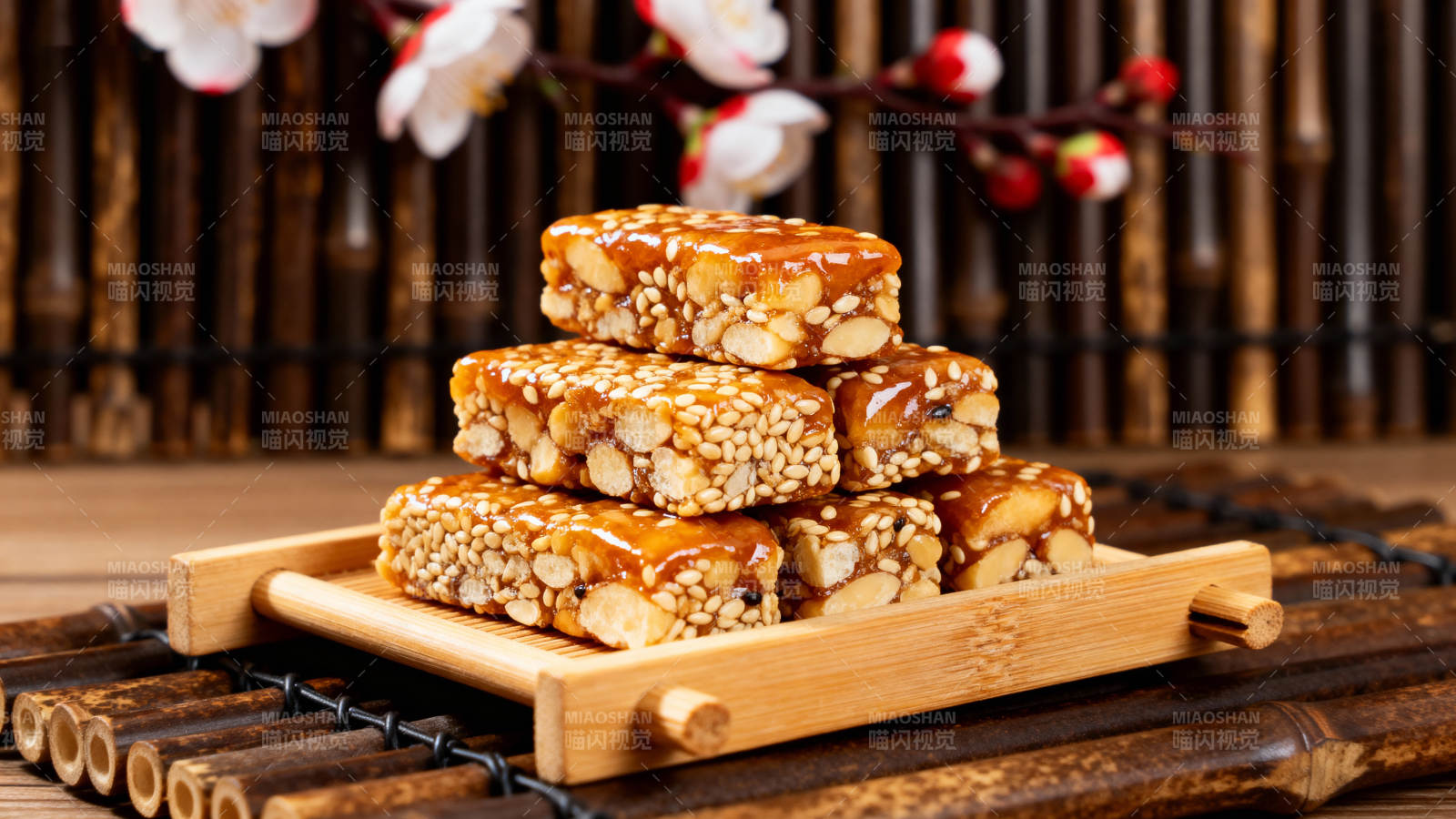 芝麻糕点堆叠图片