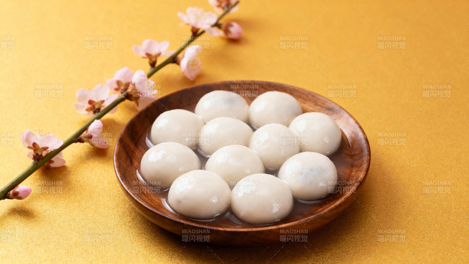 元宵节汤圆赏花图片