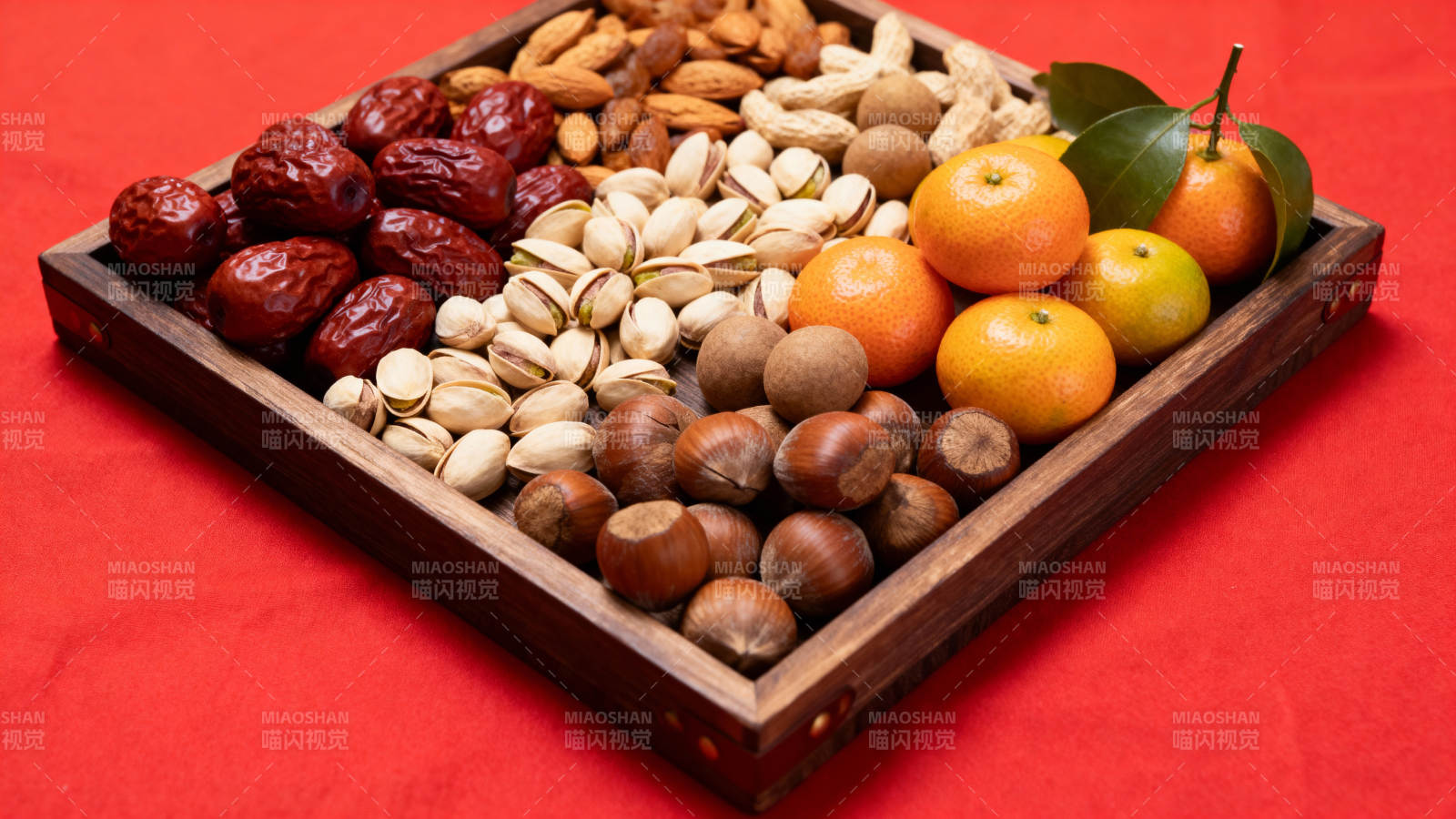 坚果水果拼盘图片