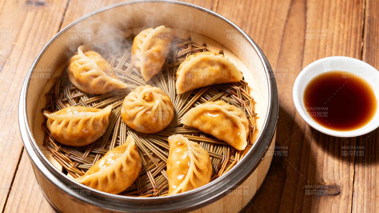 蒸饺配酱料图片
