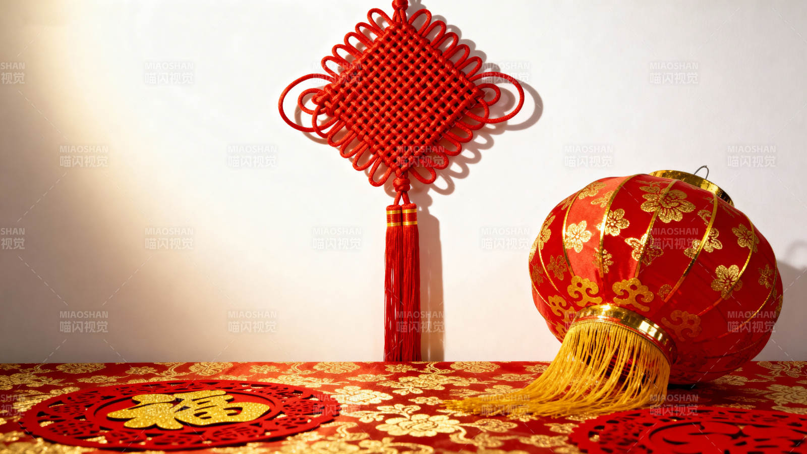 春节装饰喜庆红图片
