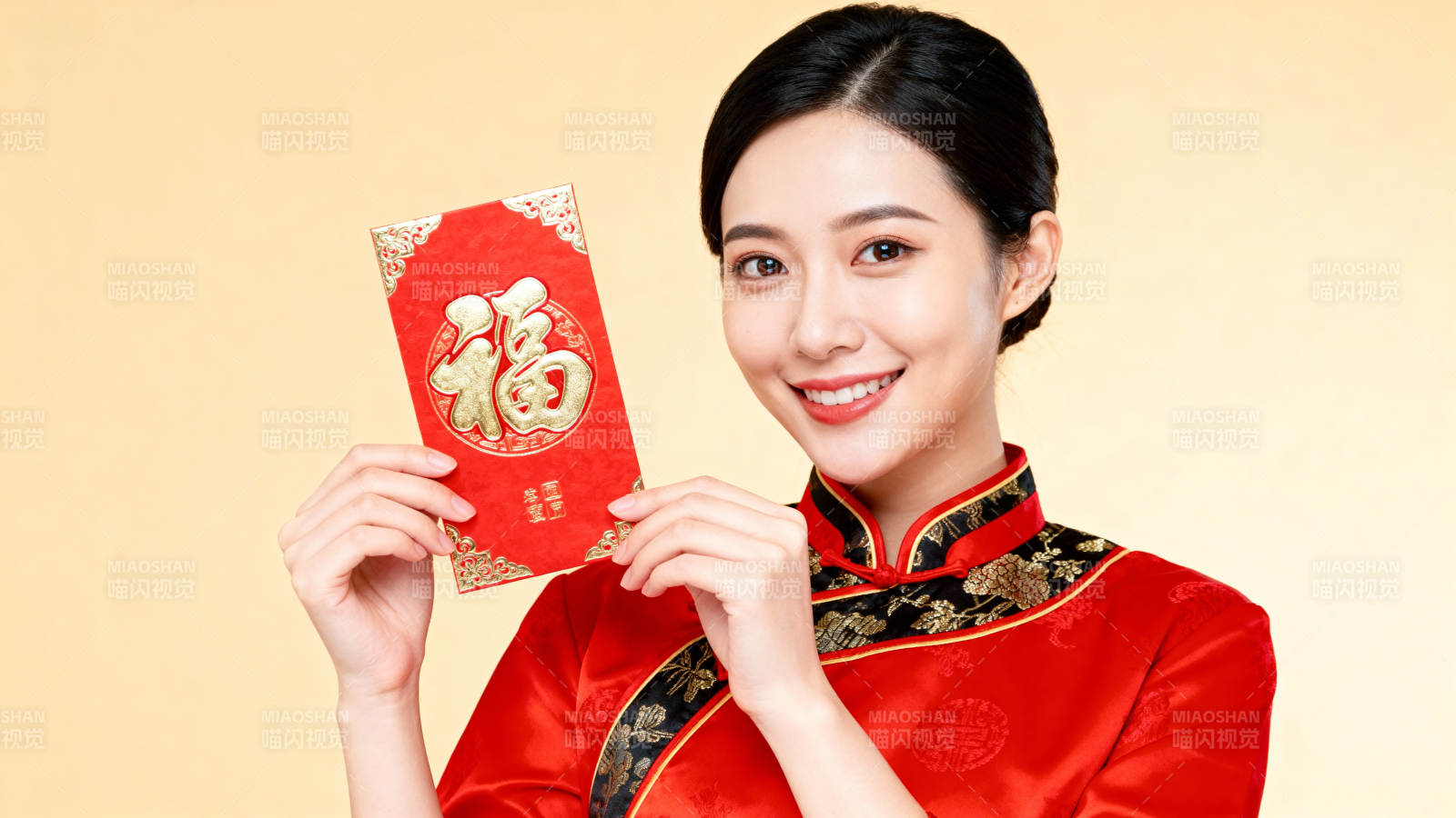 新春福袋迎好运图片