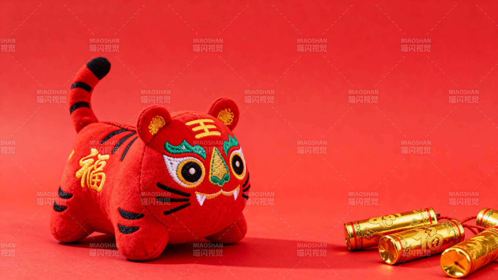 虎年吉祥福满堂图片