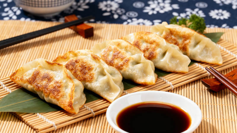 煎饺配酱油图片