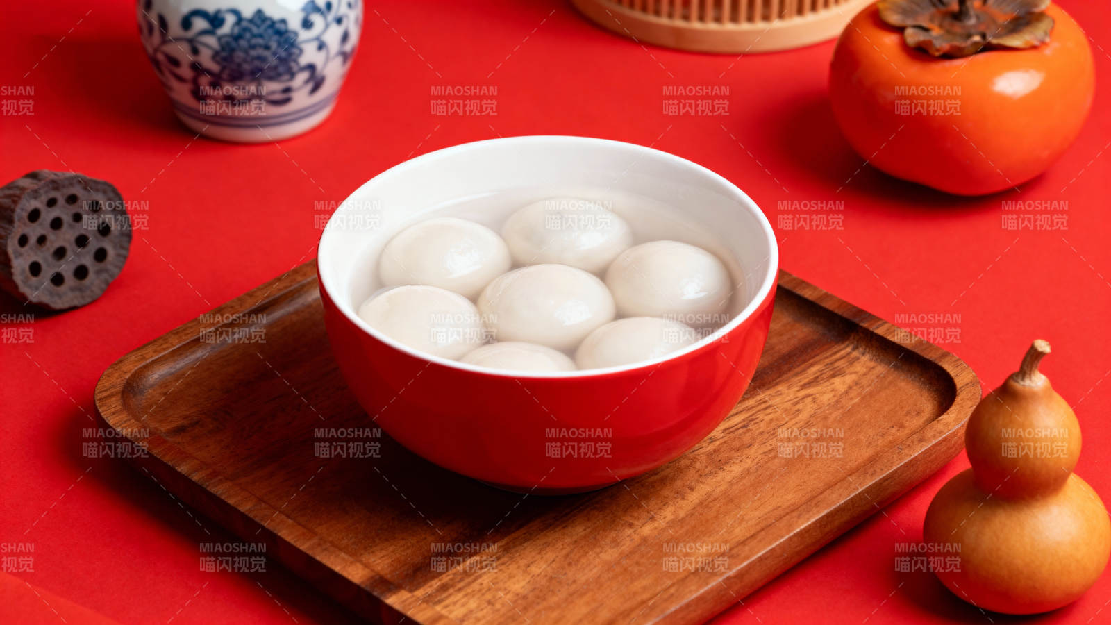 汤圆盛碗 喜庆团圆图片