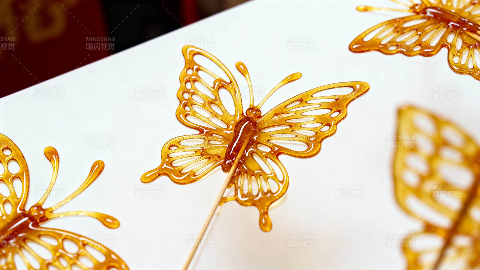 糖艺蝴蝶栩栩如生图片